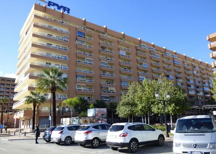 En Pyr Puerto * Fuengirola